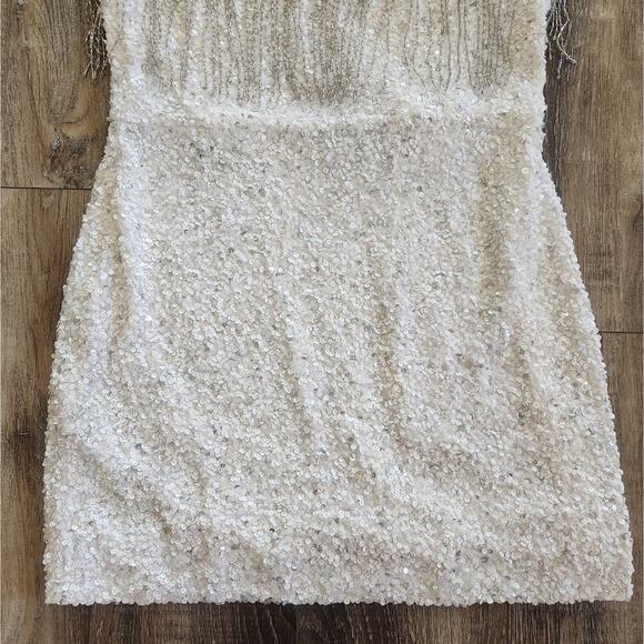Retrofete Cassandra Dress in White Size Large Strapless Sequin Beaded NWT Bridal - Picture 9 of 13